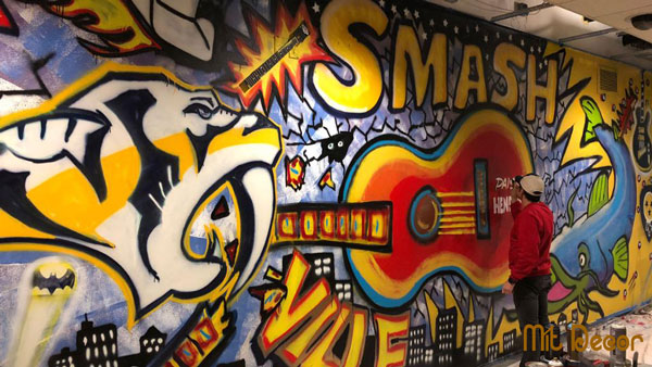 Vẽ tranh tường quán karaoke tại tphcm
