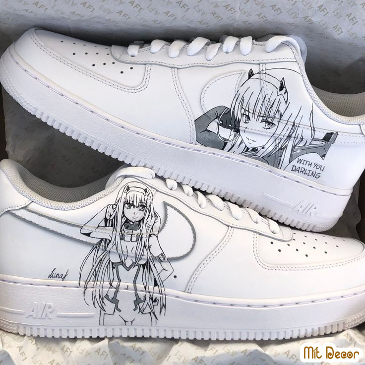vẽ hình anime lên giày nike trắng