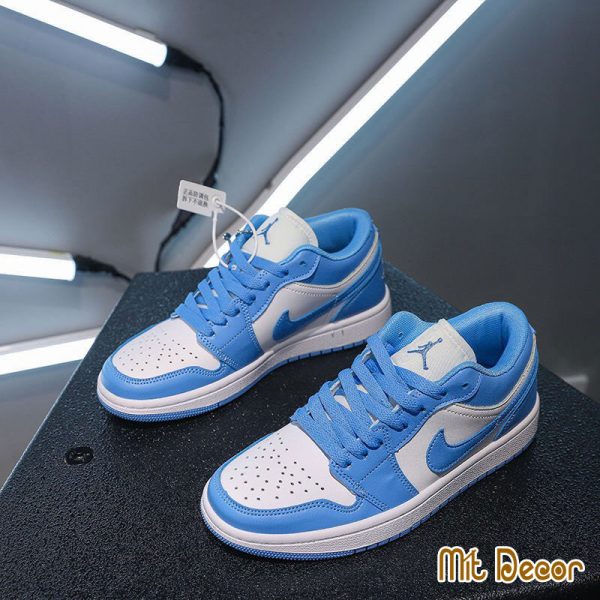 cửa hàng Giày Nike Air Jordan 1 Low UNC AO9944-441 tại hcm
