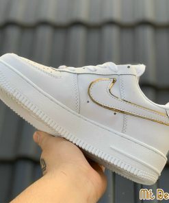 cửa hàng Giày Nike Air Force 1 07 Essential 'Metallic Gold' Rep 1:1 gần đây